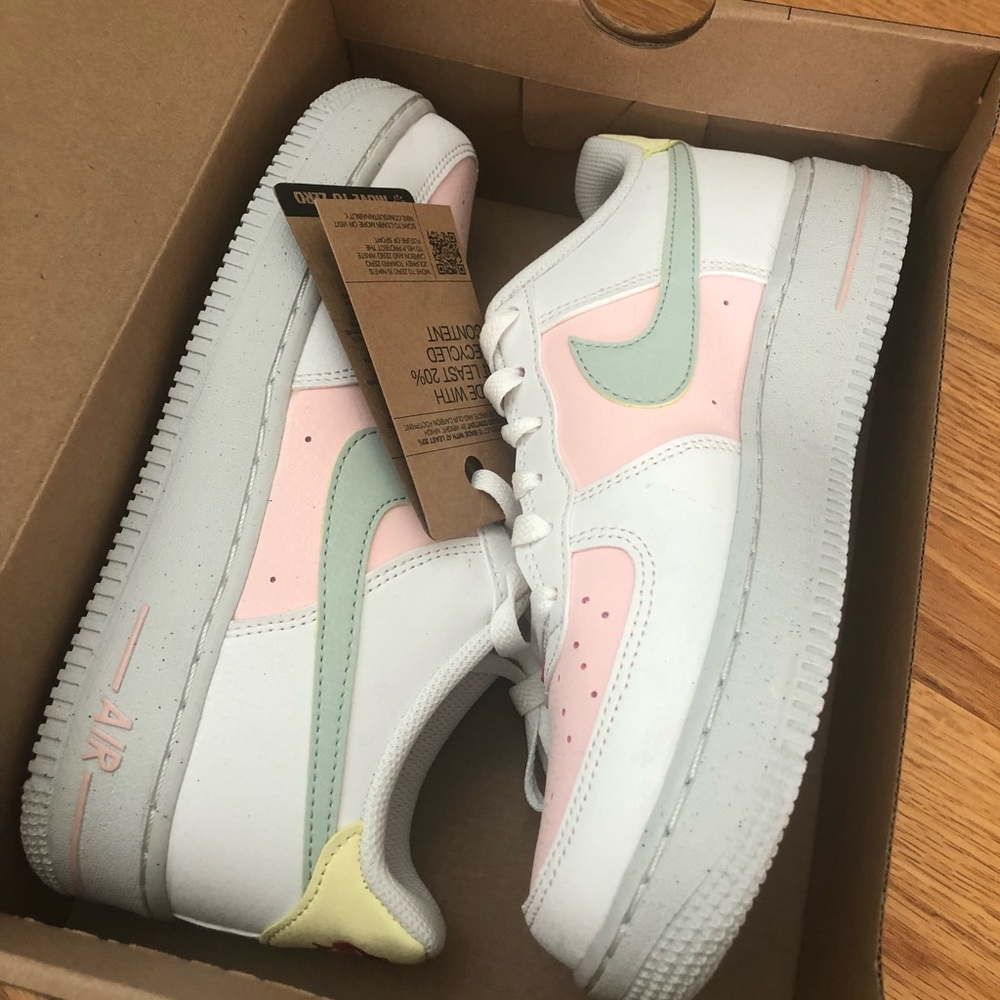 Nike Air Force 1